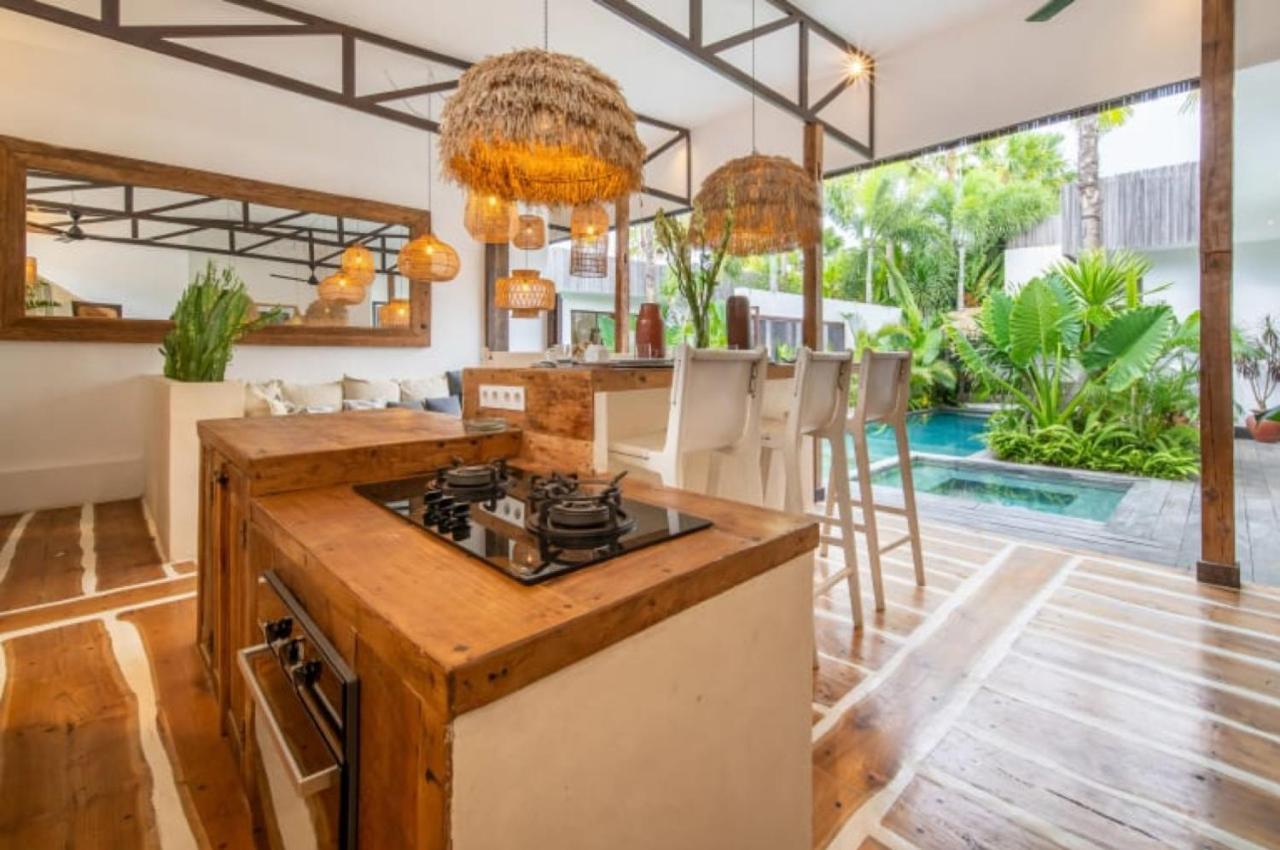 Villa Yogi Surf 3 Canggu Exterior foto