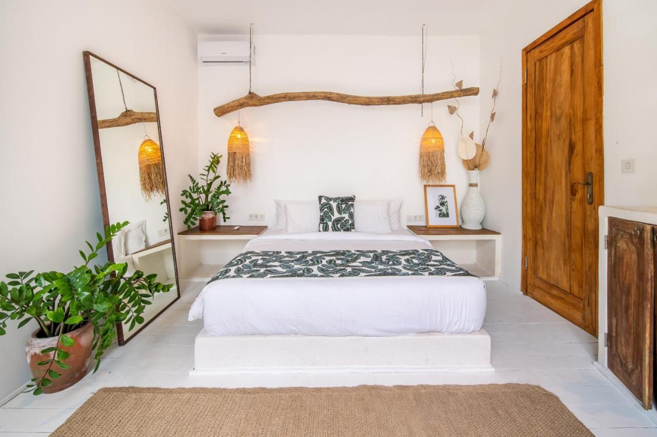 Villa Yogi Surf 3 Canggu Exterior foto