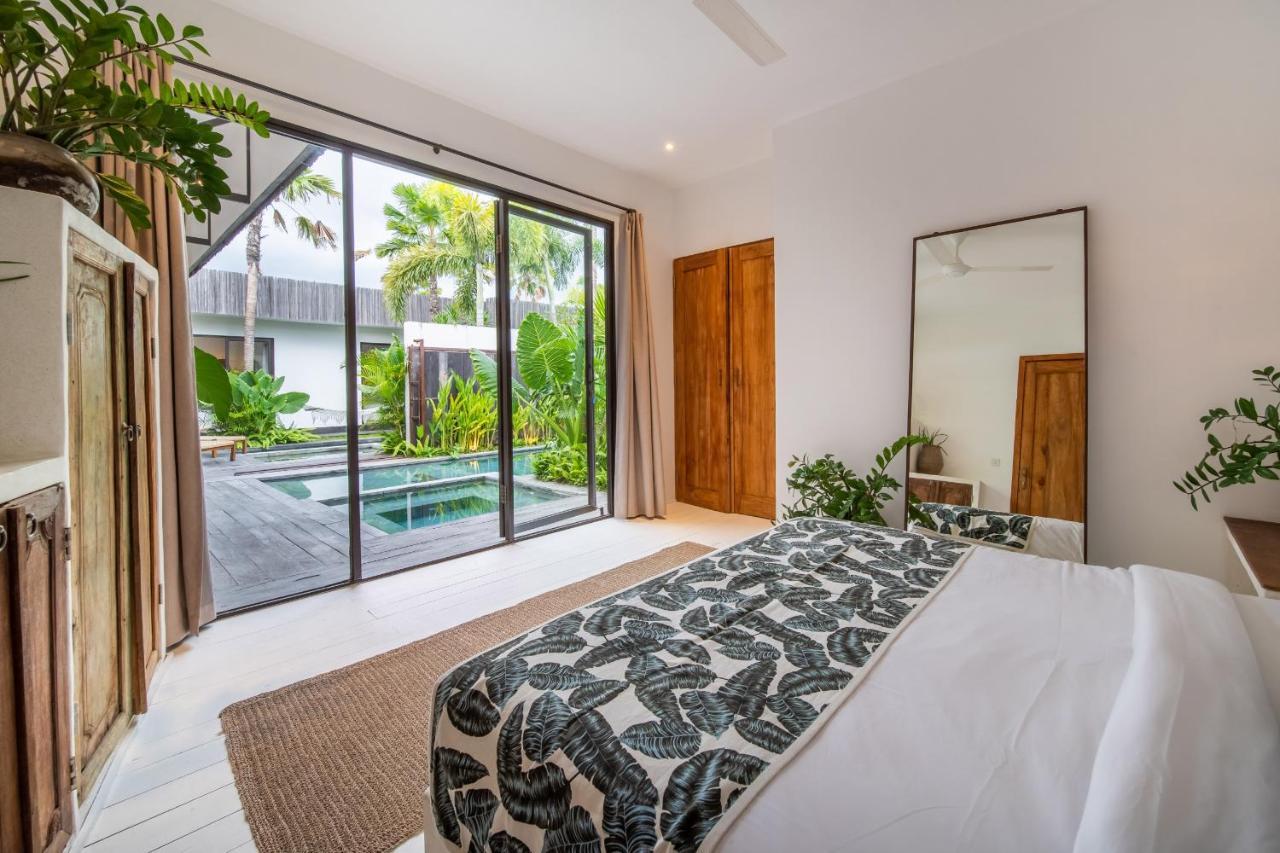 Villa Yogi Surf 3 Canggu Exterior foto